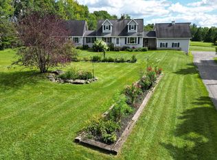 34 Stephens Ln, Plymouth, ME 04969