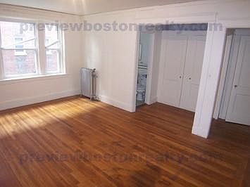 4th image of 88 Washington St #Ta12