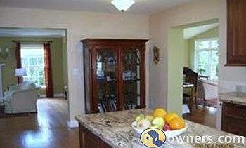 4th image of 859 Sunningdale Dr