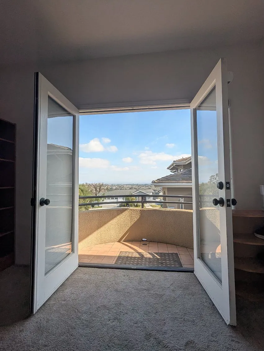 2381 Almeria Ct — Photo 1