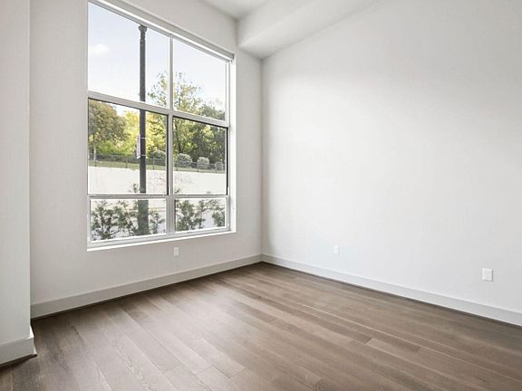 4th image of 3110 N Houston St Unit 126