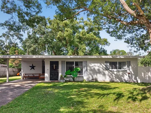 210 PEAK DRIVE, BROOKSVILLE, FL 34601