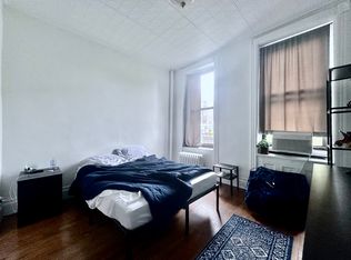 120 Mac Dougal St #17, New York, NY 10012