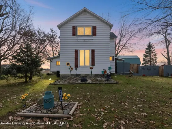 7245 Winegar Rd, Perry, MI 48872