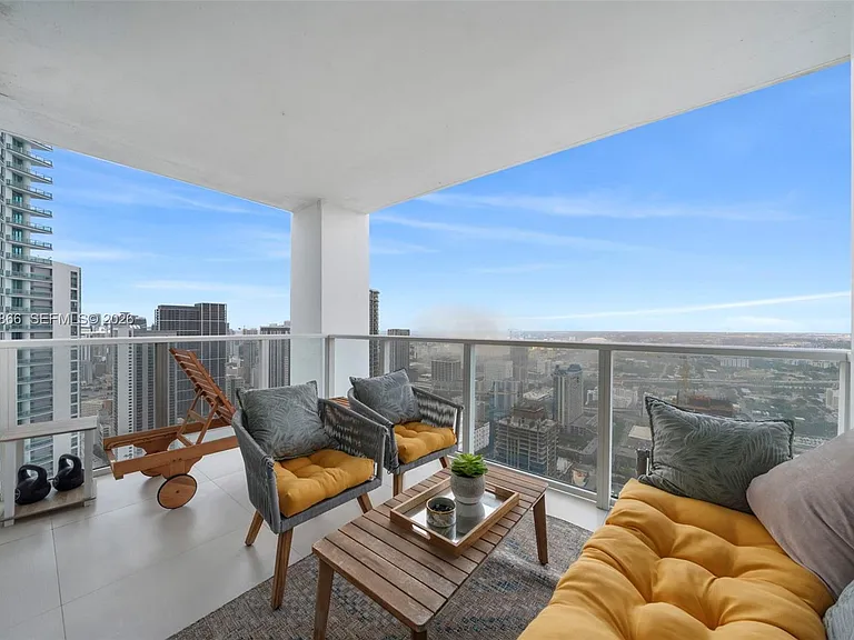 1040 Biscayne Blvd #Penthouse 4607 — Photo 21