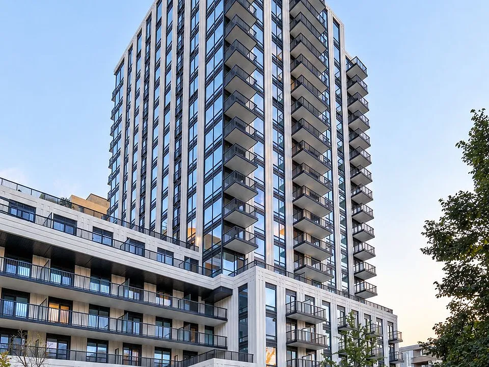 91 Montclair Ave #2002