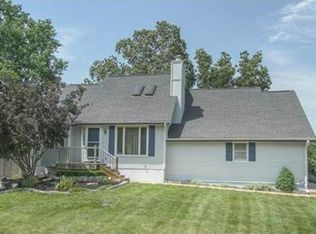 20902 W 63rd Ter, Shawnee, KS 66218