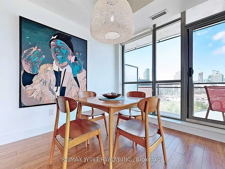 90 Trinity St #610 — Photo 11