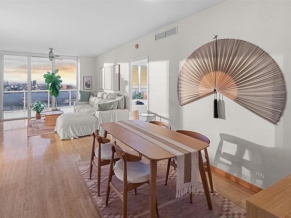 5th image of 450 Alton Rd APT 2810
