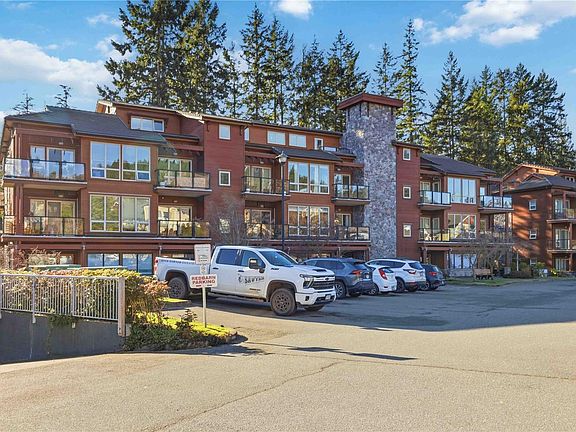 2nd image of 627 Brookside Rd #303