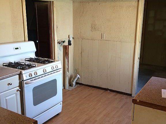 2nd image of 7530 Woodland Ave