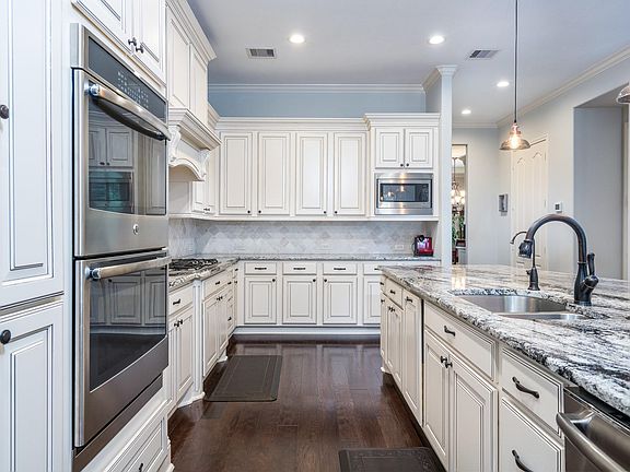 5th image of 34102 Mill Creek Way