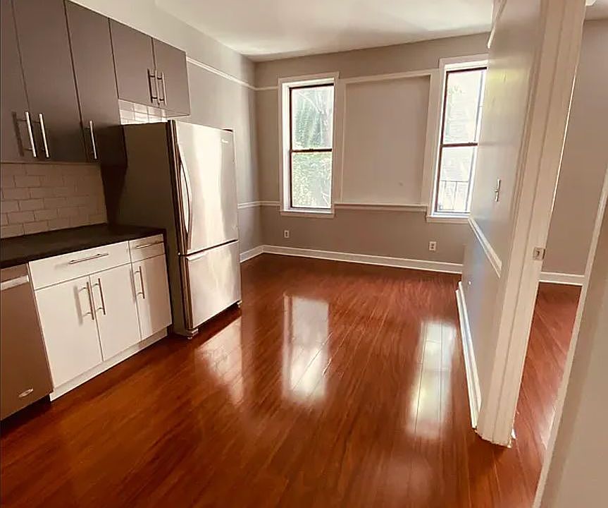 Zillow 11215