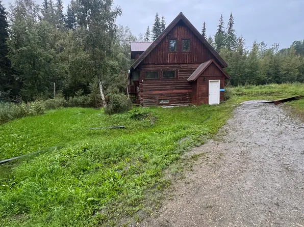 1323 Polar Dr, Fairbanks, AK 99712