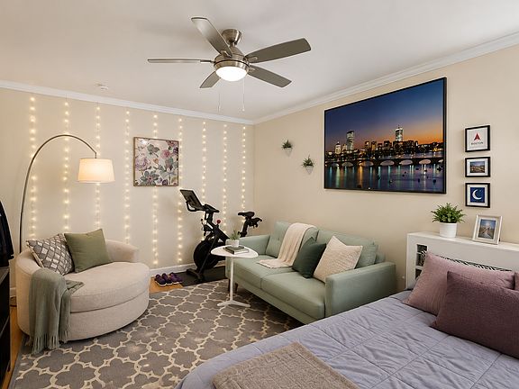 3rd image of 40 Walbridge St #11