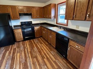 636 Platte St, Weston, MO 64098