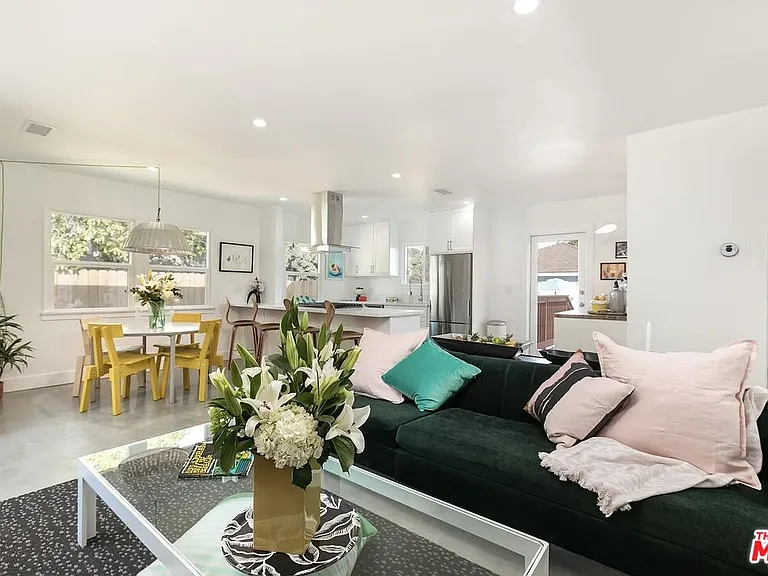4234 Verdugo Rd — Photo 6