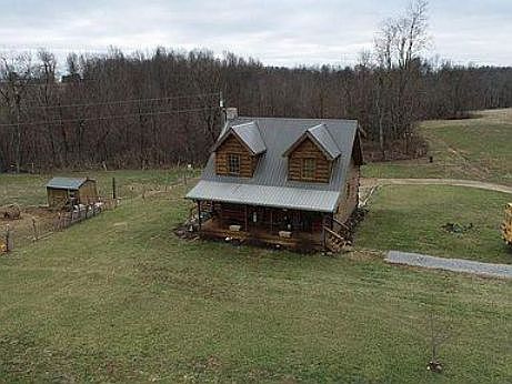 3rd image of 895 State Highway 643