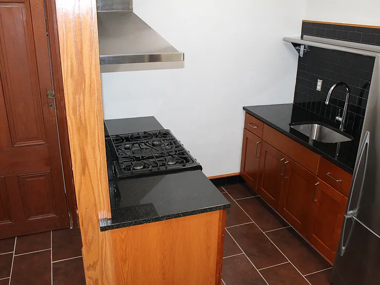 4222 Chestnut St #1F — Photo 10