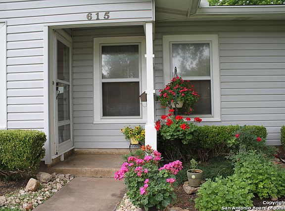 4th image of 615 John Adams Dr