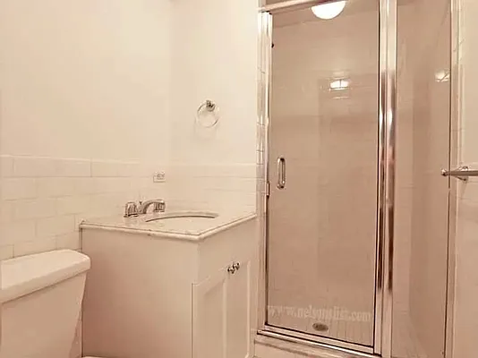 Rented by Nelson Aybar, LREB | media 8