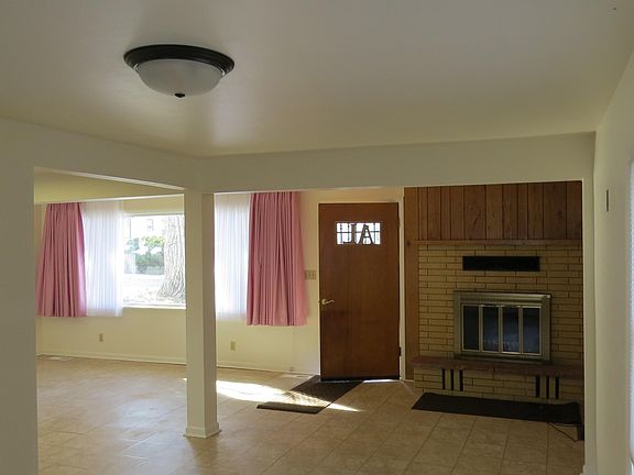 5th image of 1725 S Thurmond St
