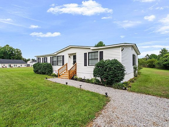 4th image of 101 Ander Ln