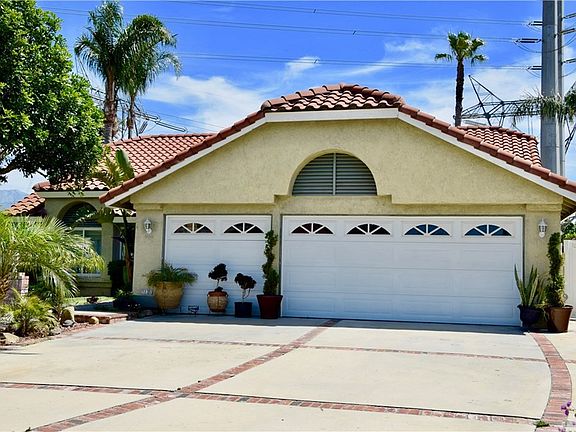 5th image of 3121 E Black Horse Dr