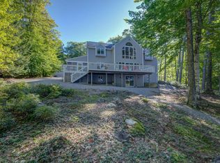 61 E Shore Dr, Harrison, ME 04040