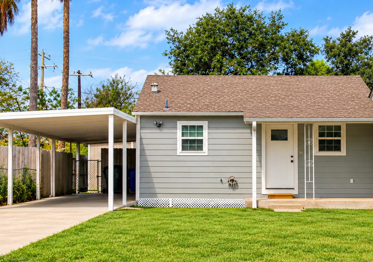 2409 Crews Street — Photo 1