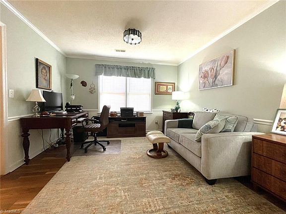 5th image of 5901 Spanish Oak Dr