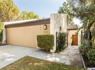 5337 Godbey Dr, La Canada Flintridge, CA 91011