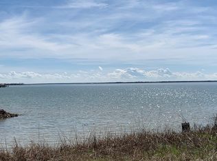 17 Northshore Dr, Kerens, TX 75144