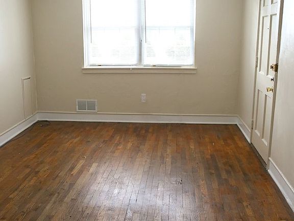 5th image of 444 Cherry Ave #14