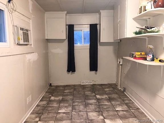 4th image of 222 Harrison Dr