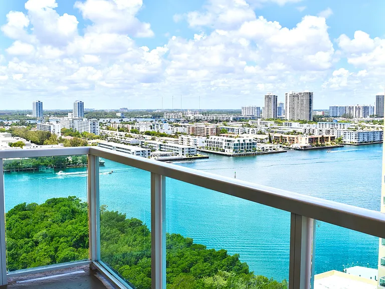 Beautiful Ocean Balcony Views