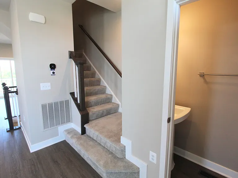 4489 Drysdale St — Photo 19