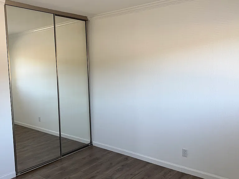 3720 Loma Vista Ave #4 — Photo 2