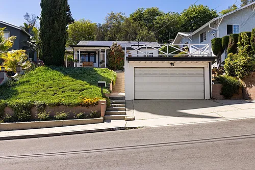 4841 Avoca St Photo 1