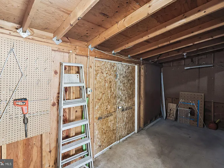 6916 Southridge Dr — Photo 44