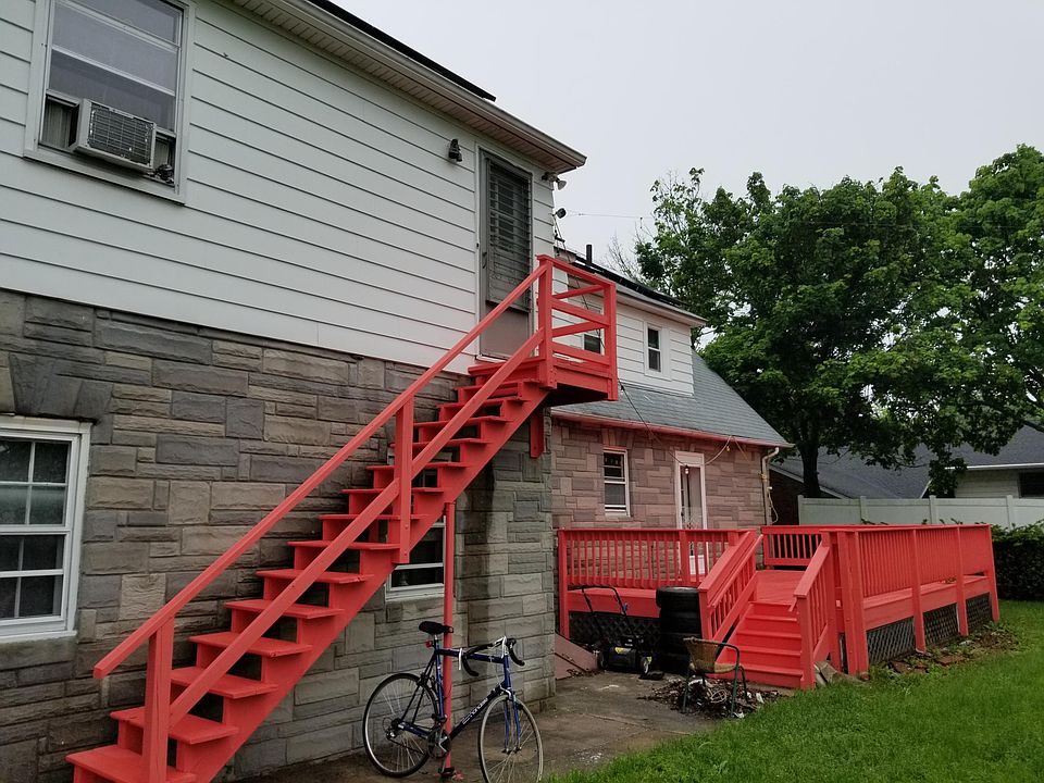 2nd image of 310 Cedar Grove Ln