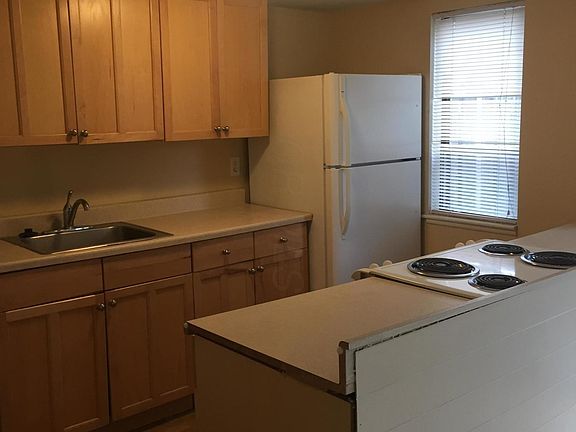 5th image of 4695 Keswick Ct APT B