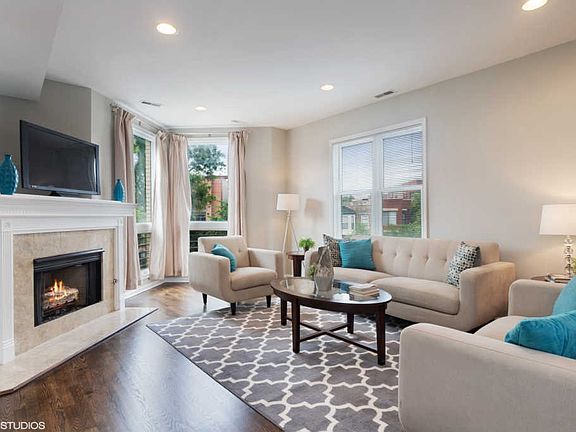 3rd image of 1722 W Beach Ave #2