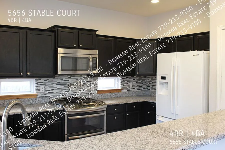4 Bedroom, 3.5 Bath Stucco Home with Central A/C in Fairfax! — Photo 4