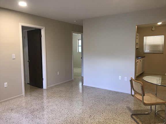 3rd image of 1623 6th St Unit A