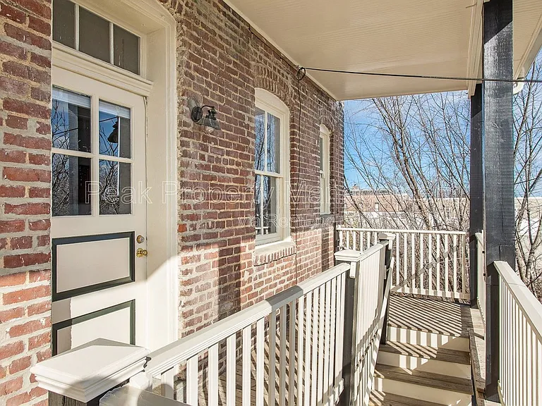 1124 Hull St #D — Photo 13