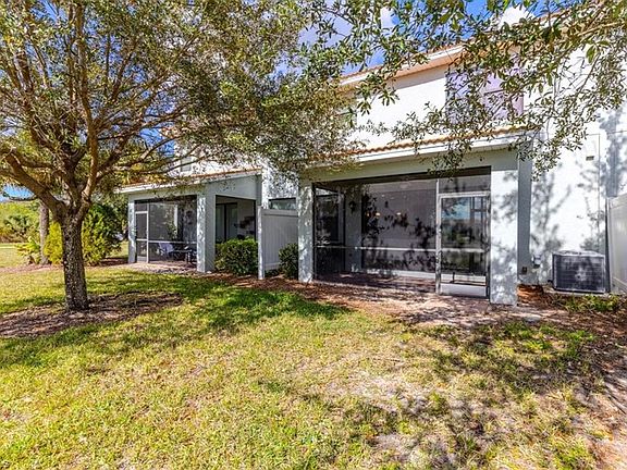5th image of 15389 Summit Place CIR #286