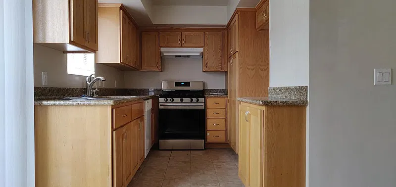 2 bed, 2.0 bath, 1135 sqft, $1,858 — Photo 3