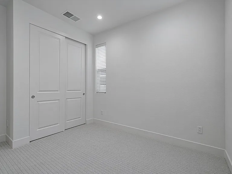 1010 Sinopia Ter — Photo 40