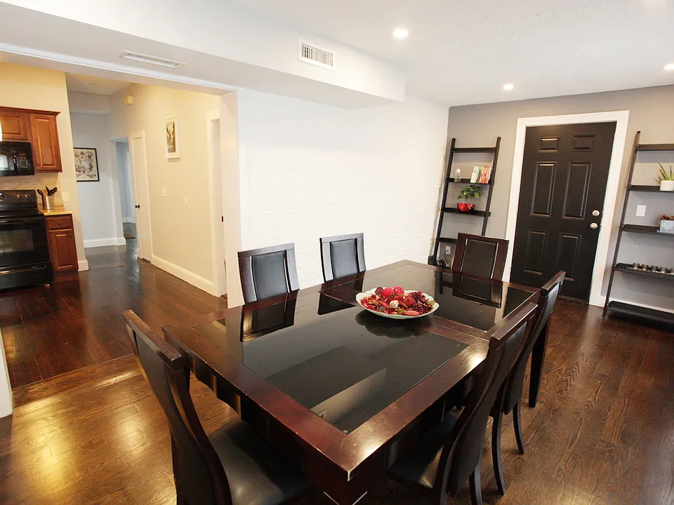 289 Main St #2